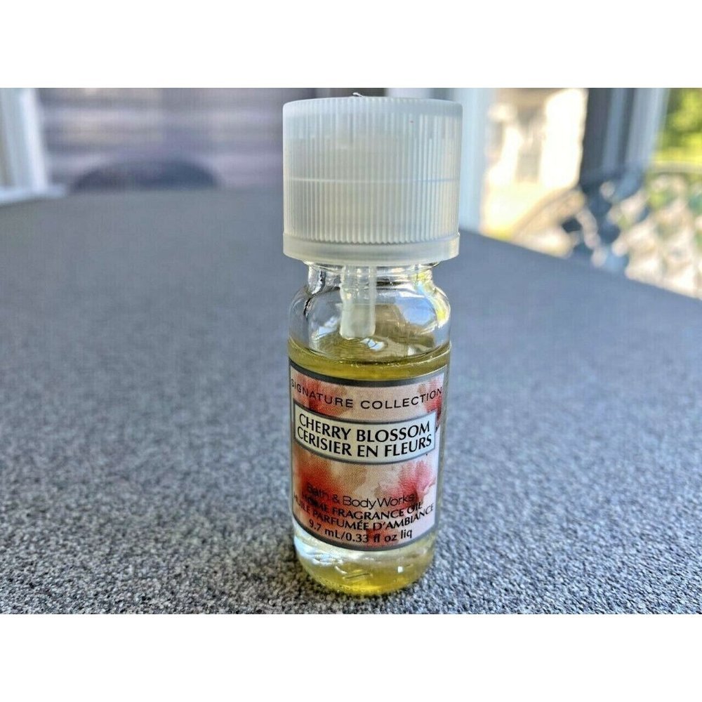 Bath &  Body Works Cherry Blossom 9.7 ml